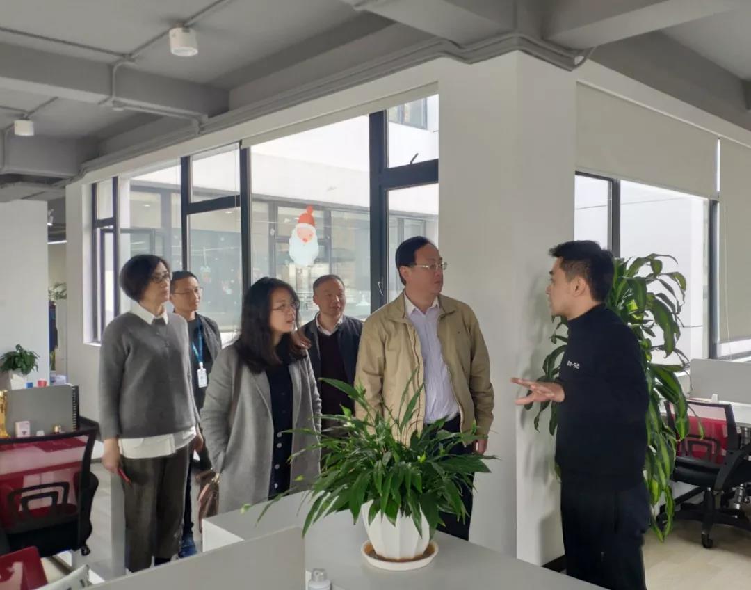 上海市經(jīng)信委何勇處長帶隊考察星谷云，政府、協(xié)會、企業(yè)三方互動，賦能中國B2B企業(yè)跨境轉(zhuǎn)型升級